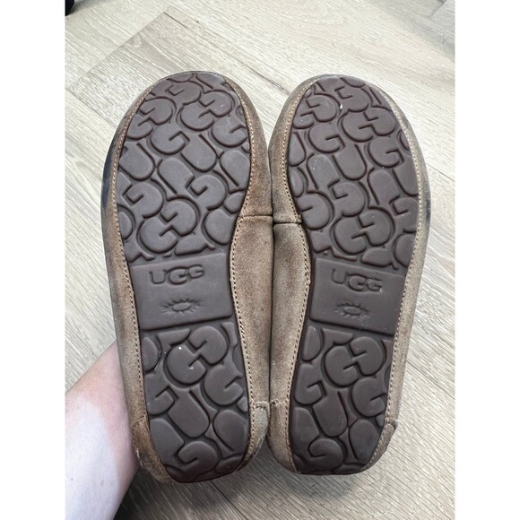 UGG Sheepskin Suede Bootie Moccasins Chestnut Slippers Womens Sz 8 - Picture 6 of 7
